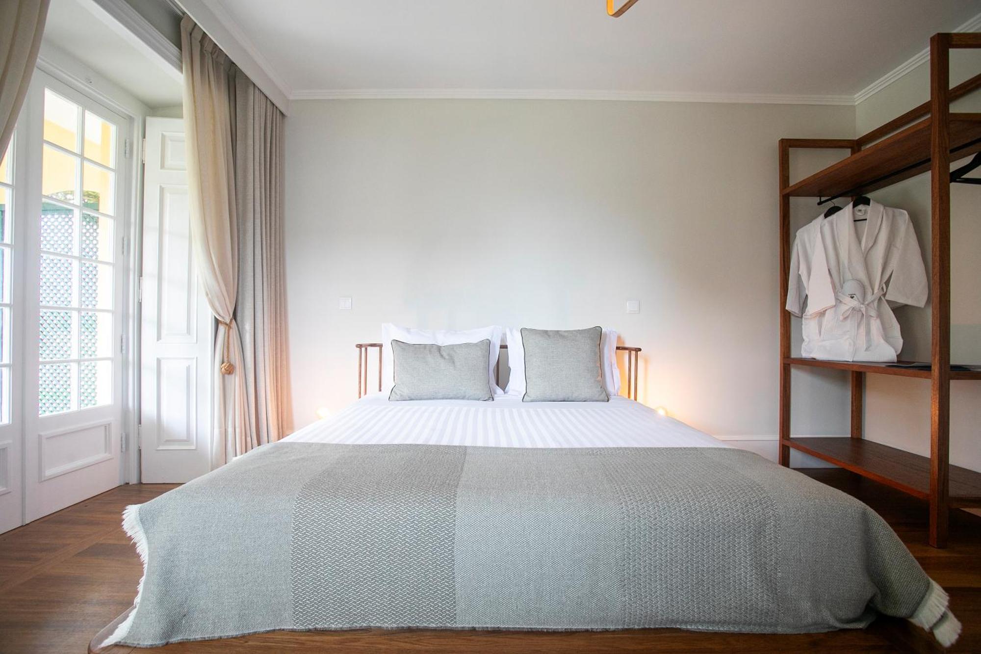 Casa Portuguesa - Charming House Bed & Breakfast Понта Делгада Екстериор снимка